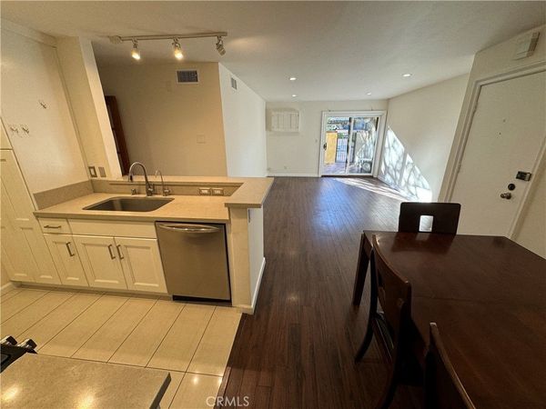 365 Burchett Street, Unit 110, Glendale, CA 91203
