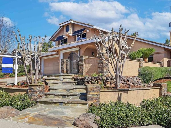 5445 Canyon Crest Dr, San Ramon, CA 94582