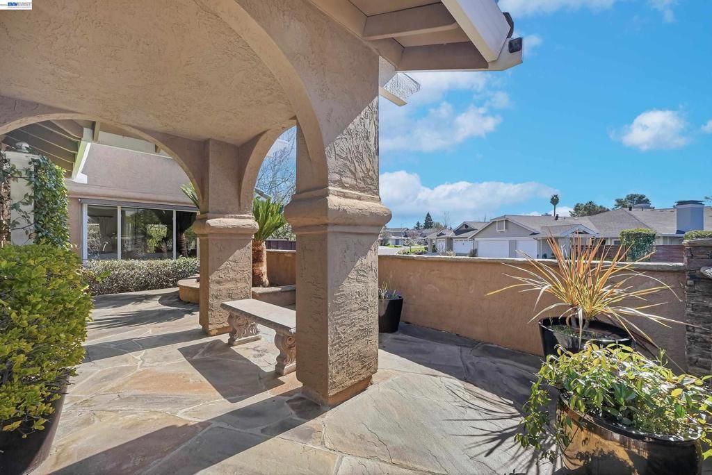5445 Canyon Crest Dr, San Ramon, CA 94582 Main Photo