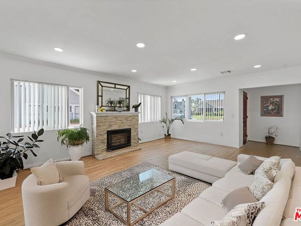 1430 N Dominion Avenue, Pasadena, CA 91104