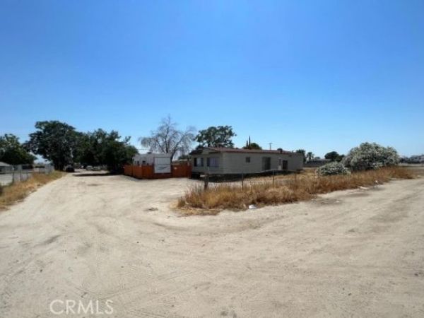 12119 Edison Hwy, Bakersfield, CA 93307