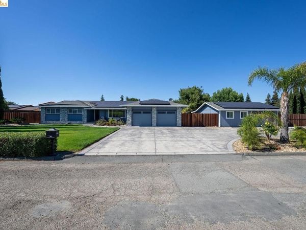 147 Loren Ln, Oakley, CA 94561