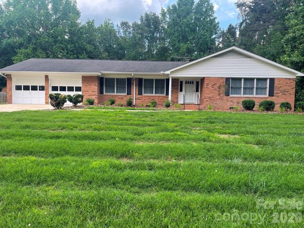 8806 Crestwood Drive, Mount Pleasant, NC 28124