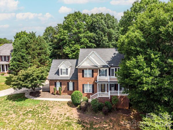 5700 Crown Terrace , Hickory, NC 28601