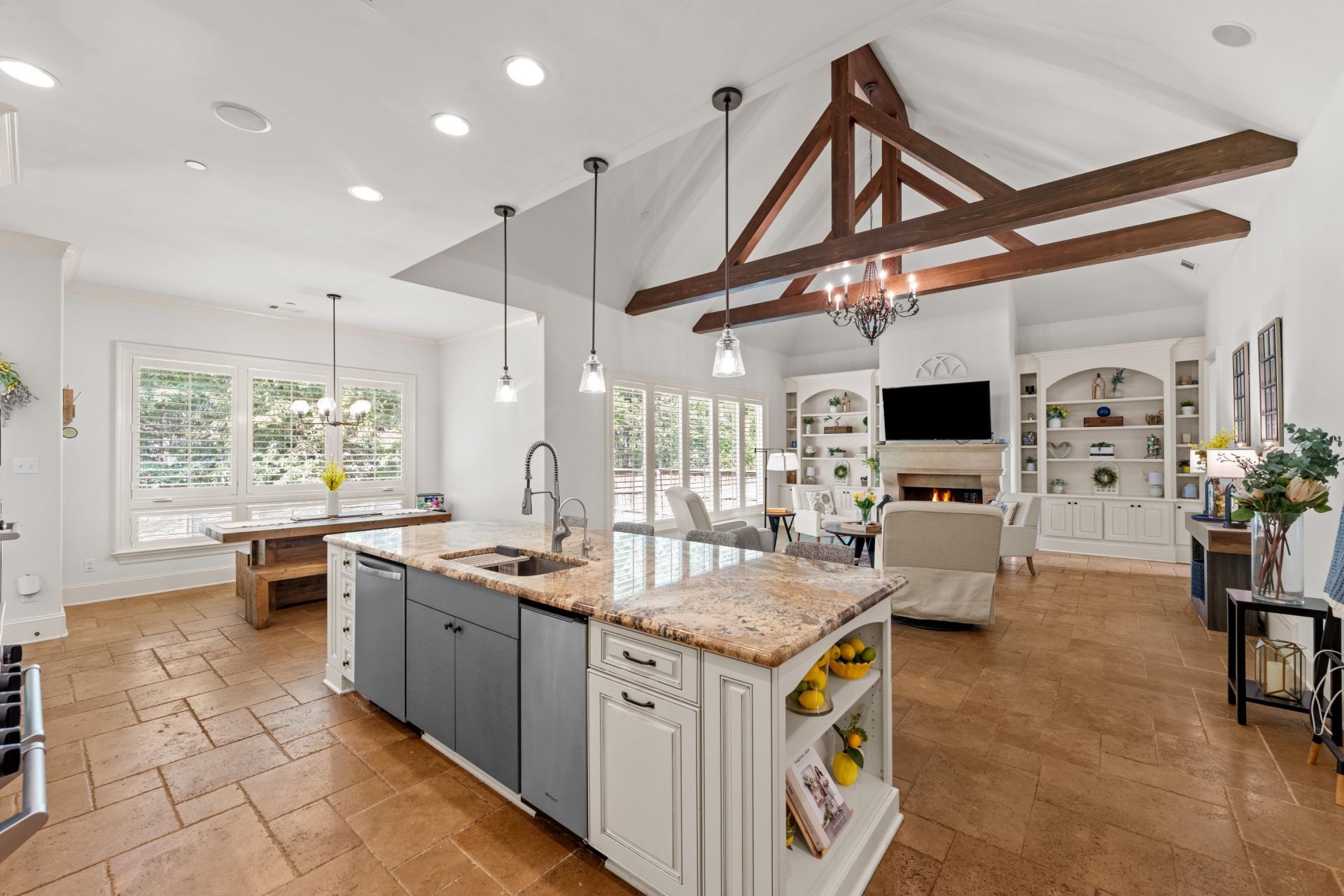 1176 BRAYRIDGE CV Collierville, TN 38017