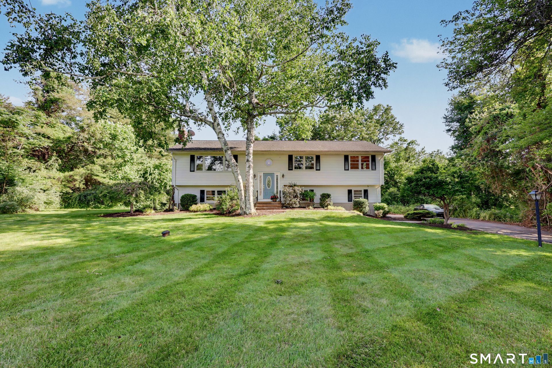 17 Green Hill, Bethany, CT 06524 Main Photo