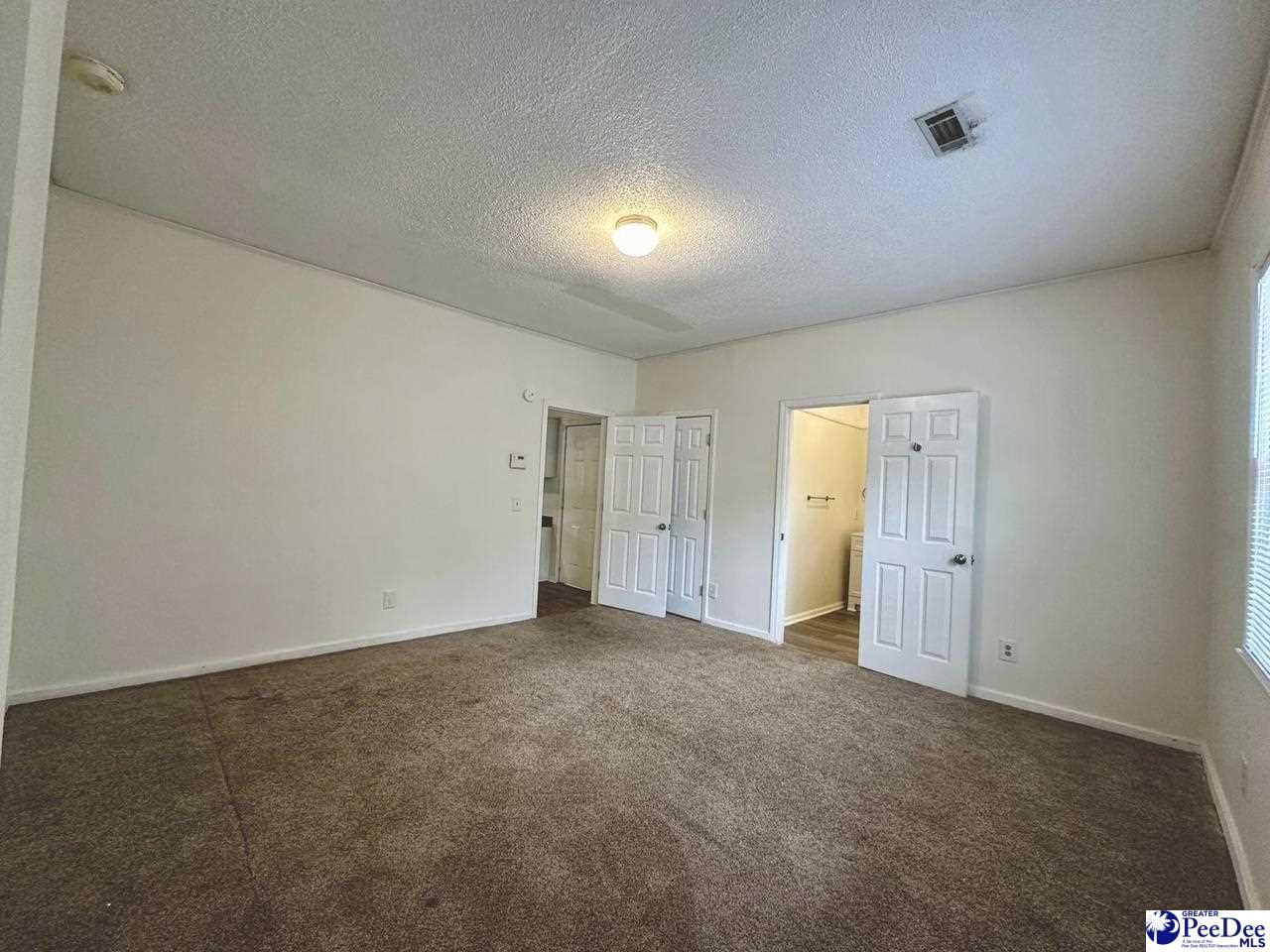 208 Brand St Photo 10