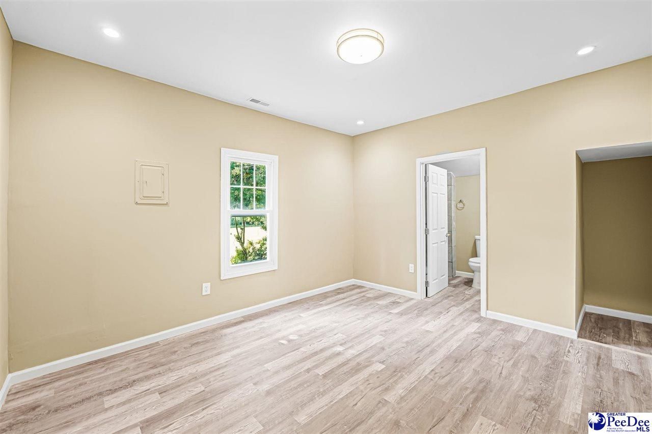 307 E 1st Ave. Photo 23