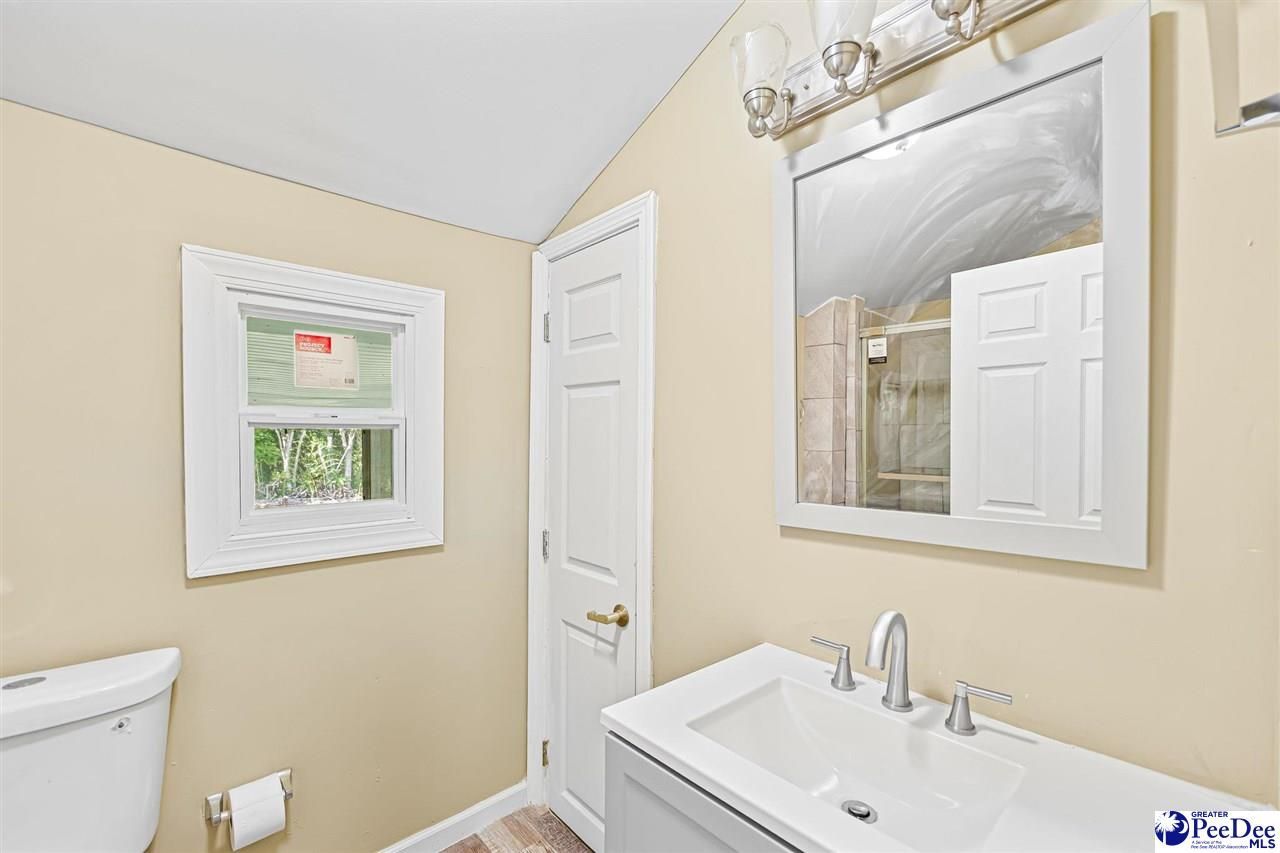 307 E 1st Ave. Photo 25