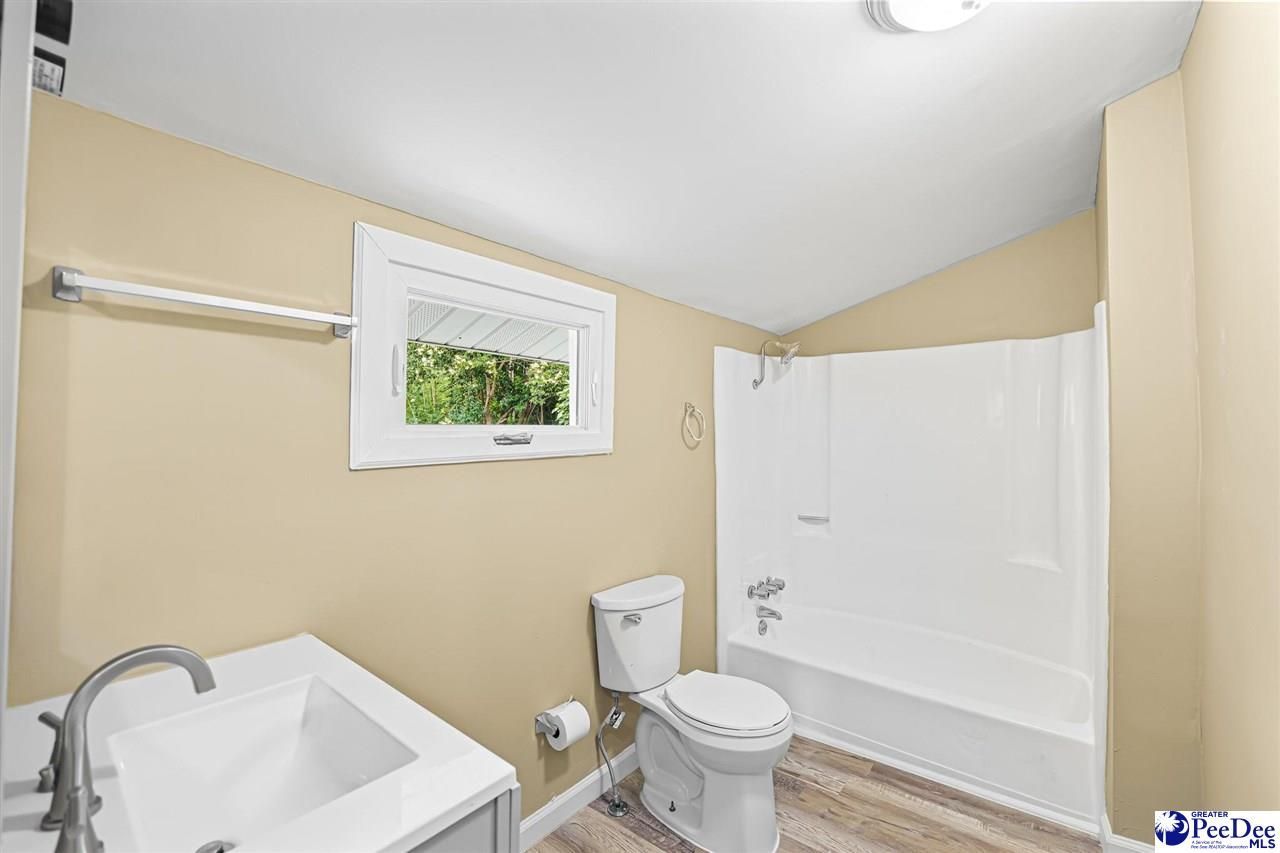 307 E 1st Ave. Photo 26