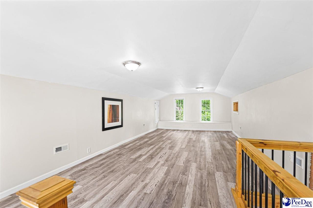 307 E 1st Ave. Photo 28
