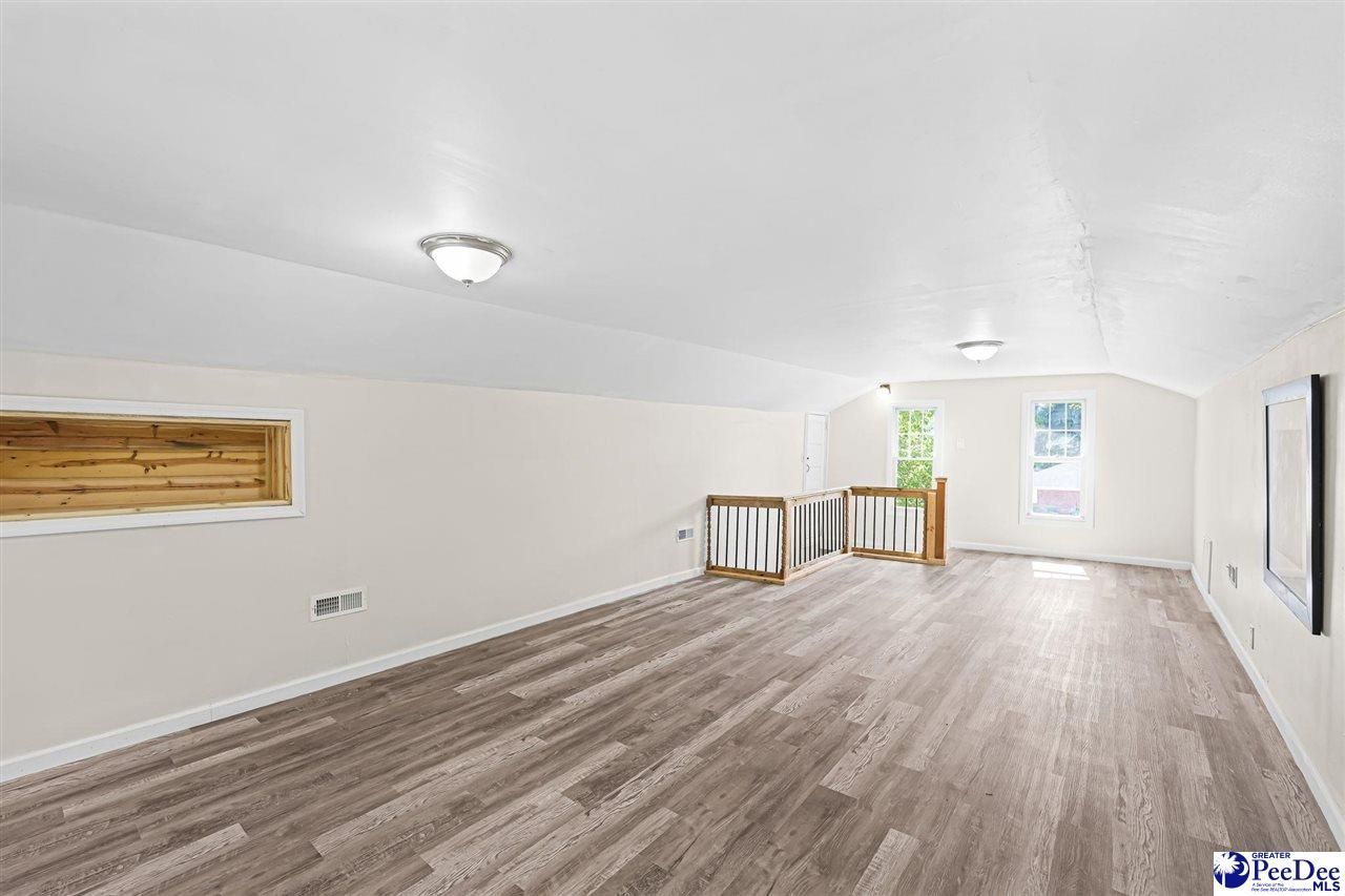 307 E 1st Ave. Photo 29