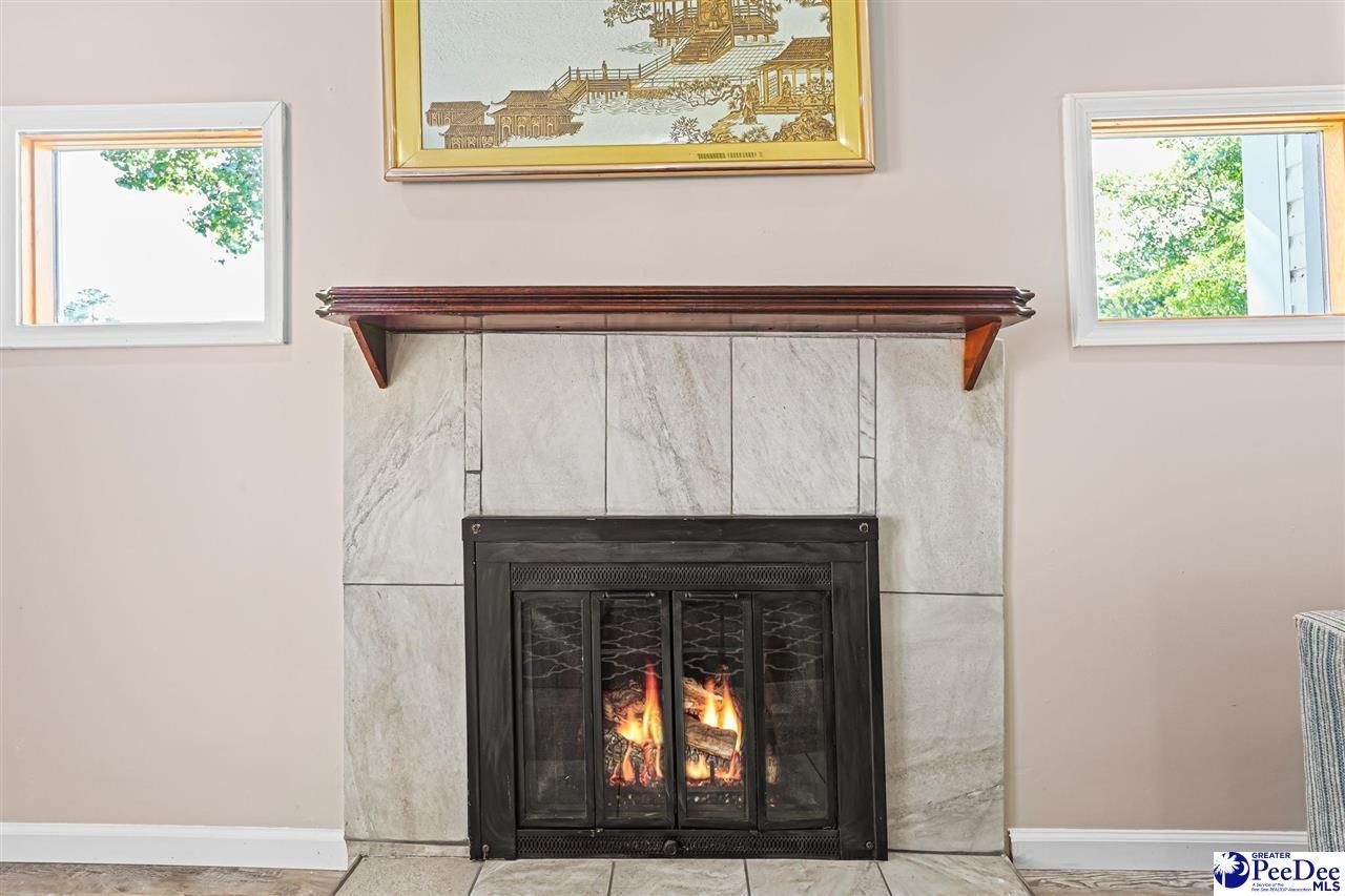 307 E 1st Ave. Photo 8