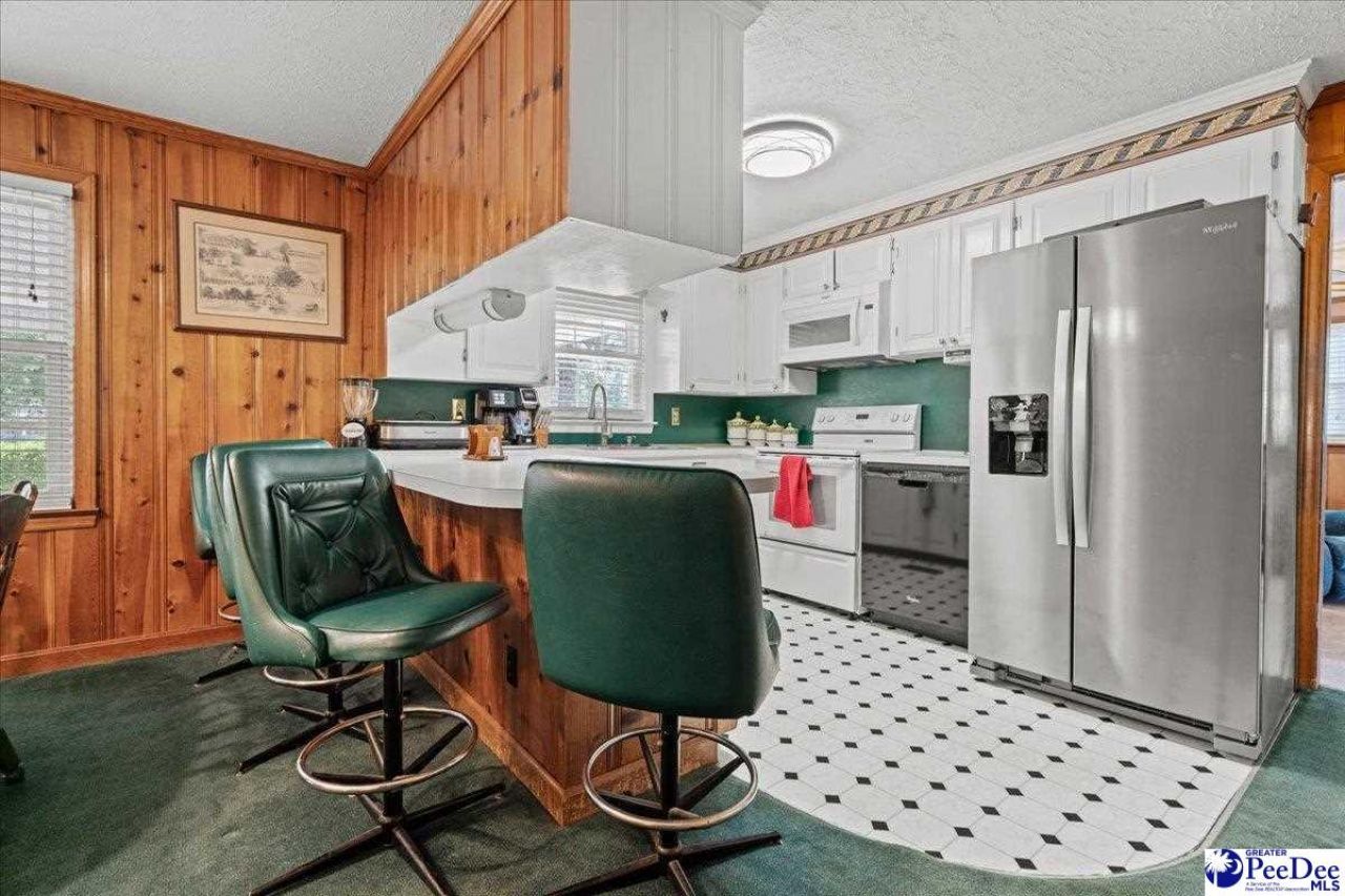 1922 Bellevue Drive Photo 11
