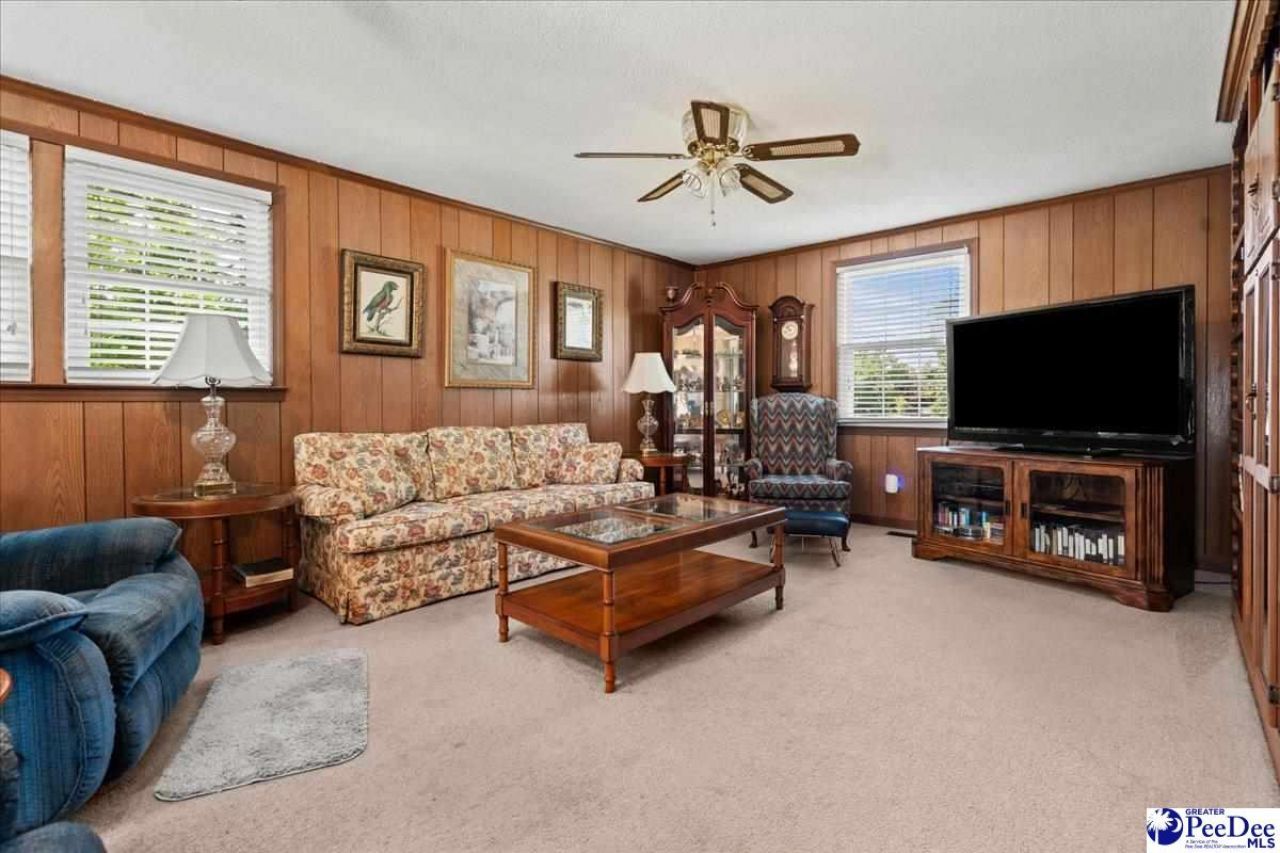 1922 Bellevue Drive Photo 12