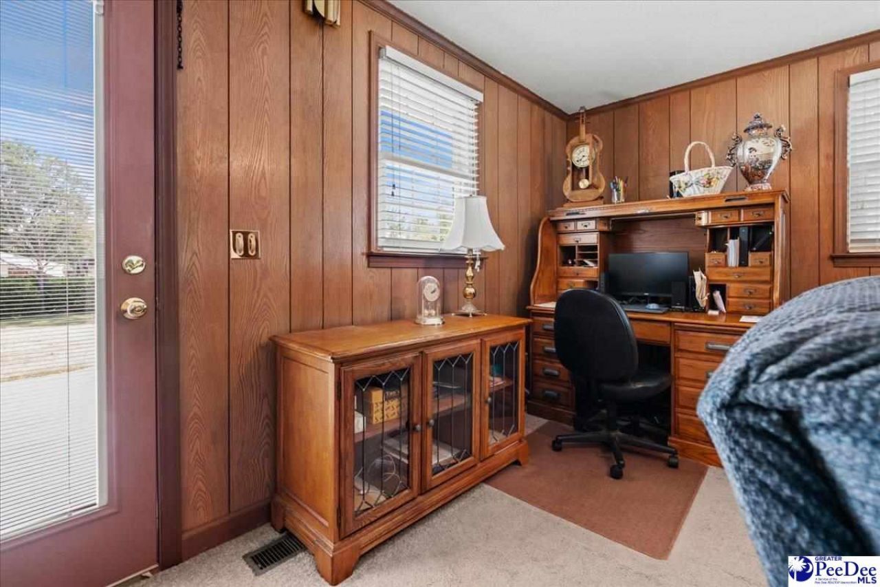 1922 Bellevue Drive Photo 14