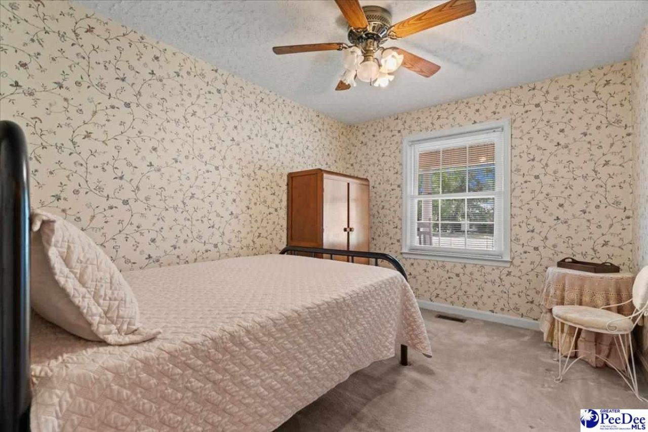 1922 Bellevue Drive Photo 17