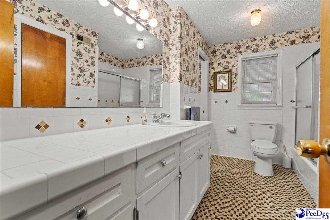 1922 Bellevue Drive Photo 19
