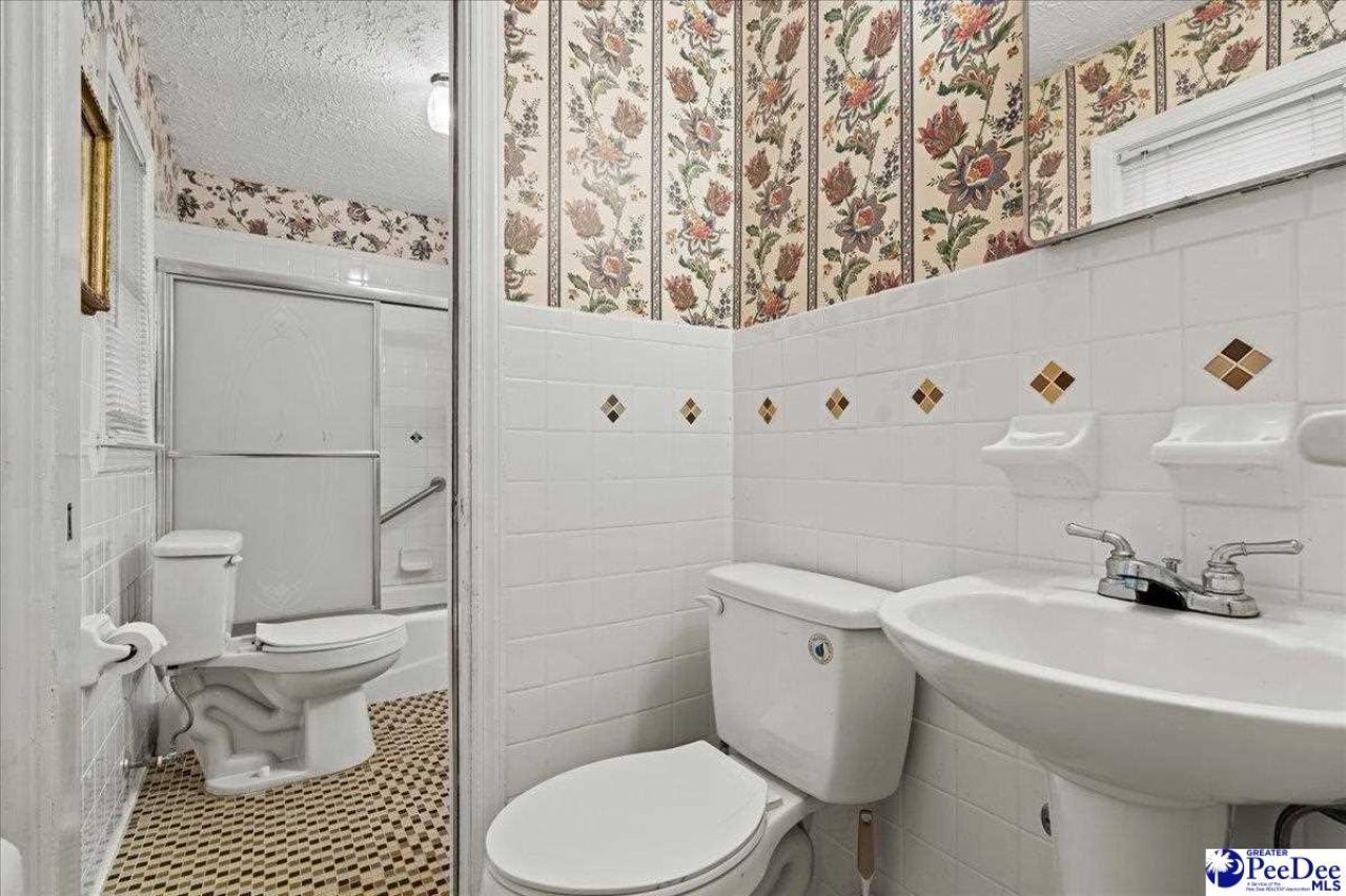 1922 Bellevue Drive Photo 22