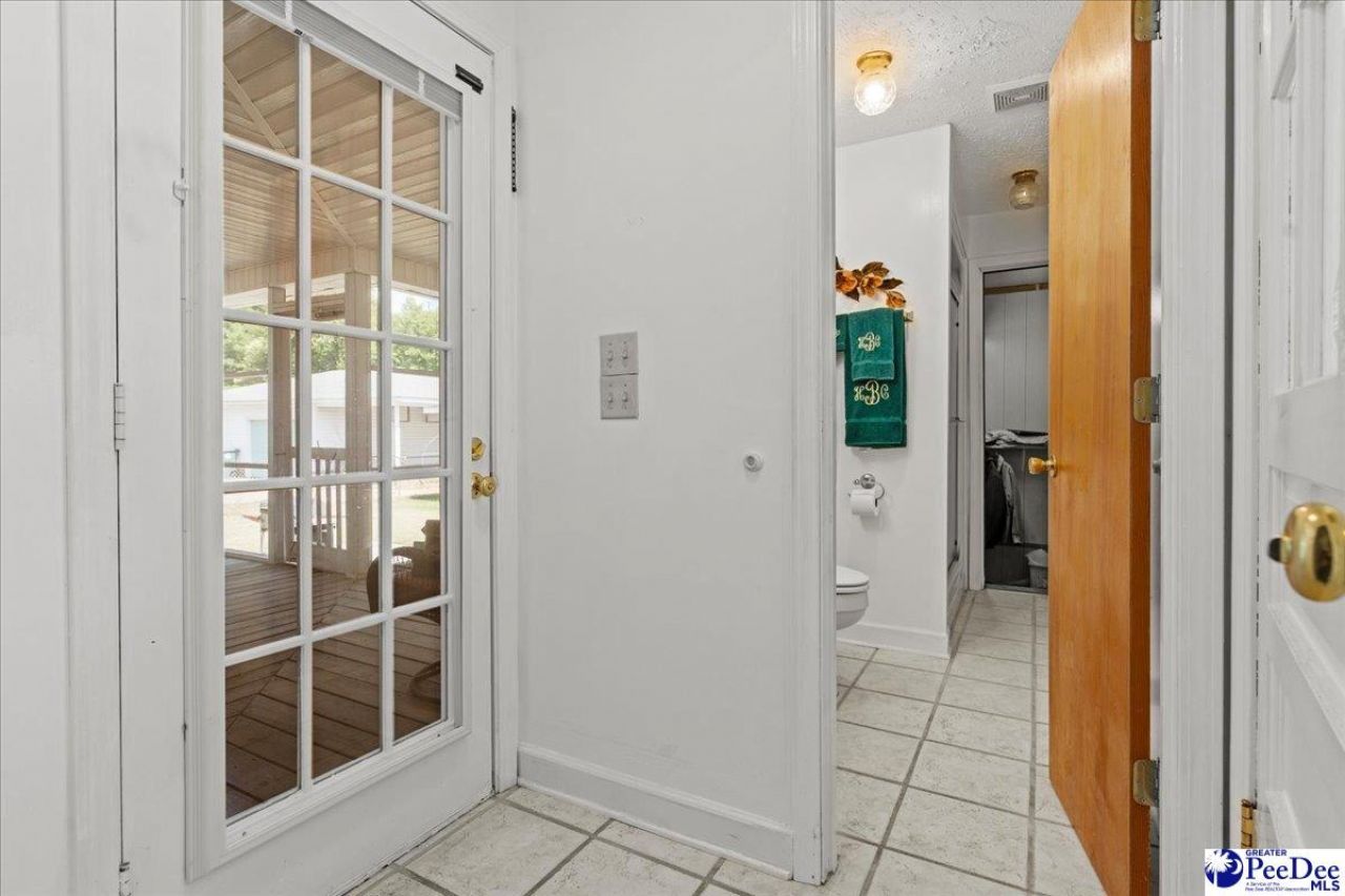 1922 Bellevue Drive Photo 27