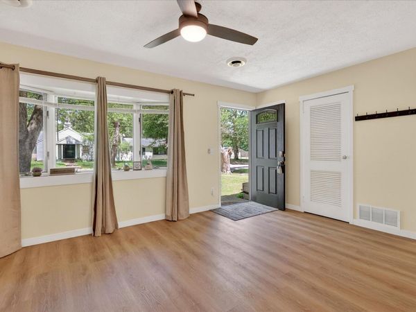 749 Denway Drive, Kalamazoo, MI 49008