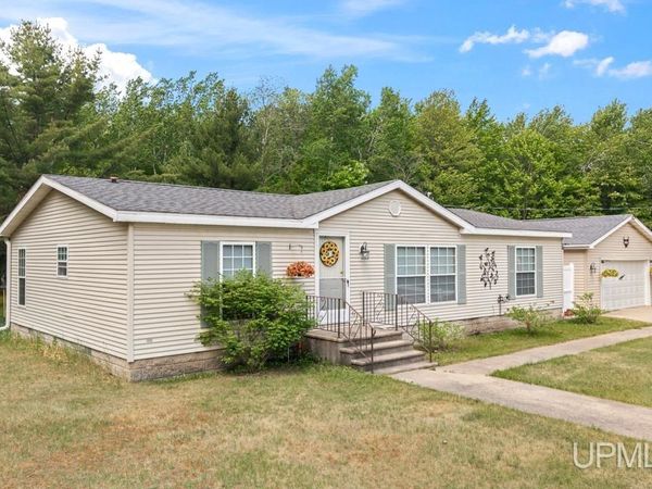 6081 23rd Lane, Escanaba Twp, MI 49837