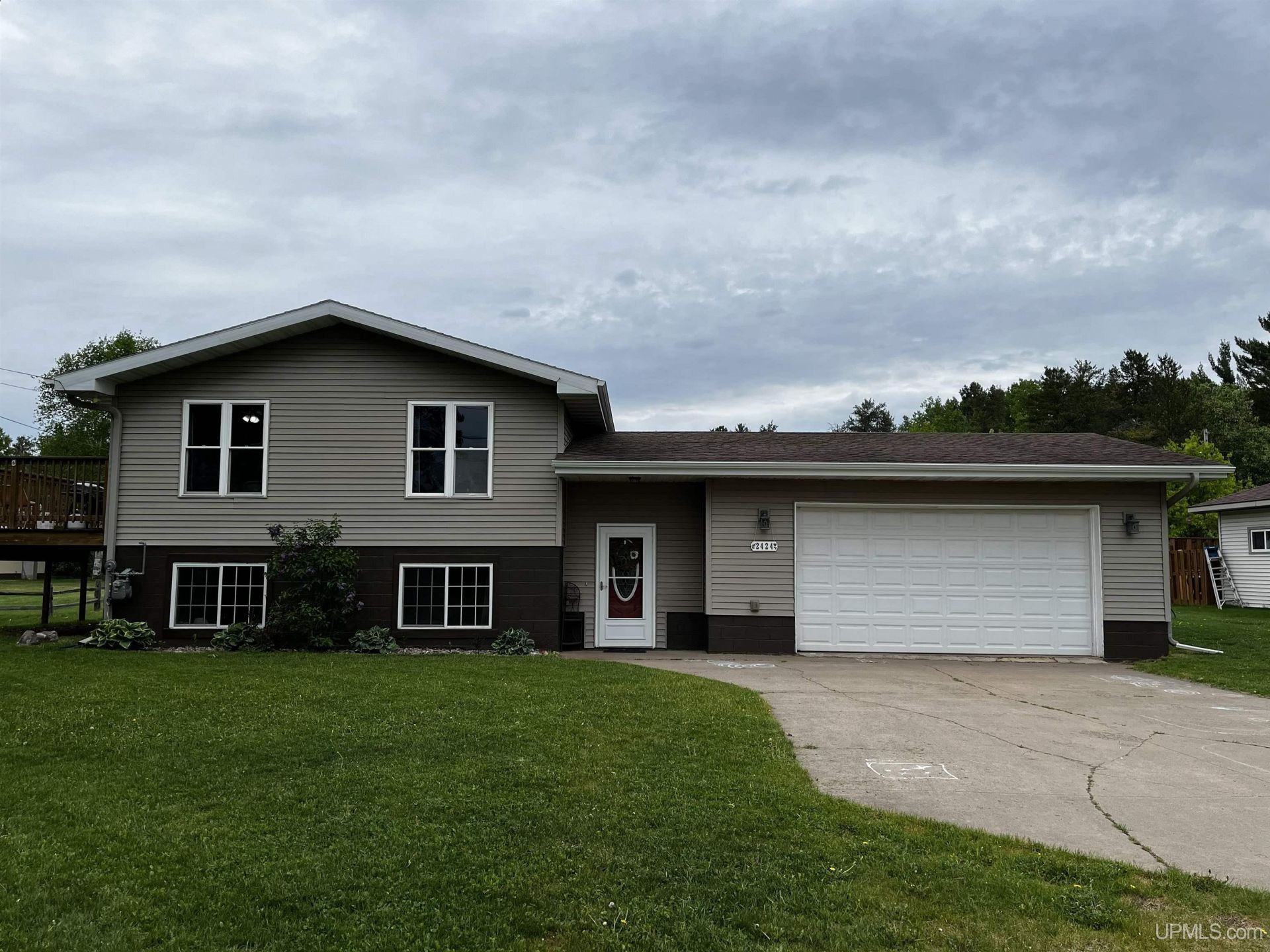 2424 County Road 496 Road, Ely Twp, MI 49849 Main Photo