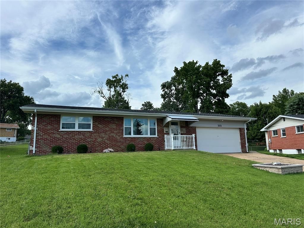 333 Pentonville Drive , Unincorporated, MO 63125 Main Photo