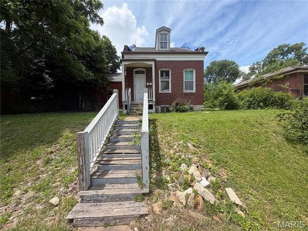 4651 Minnesota Avenue , St Louis, MO 63111