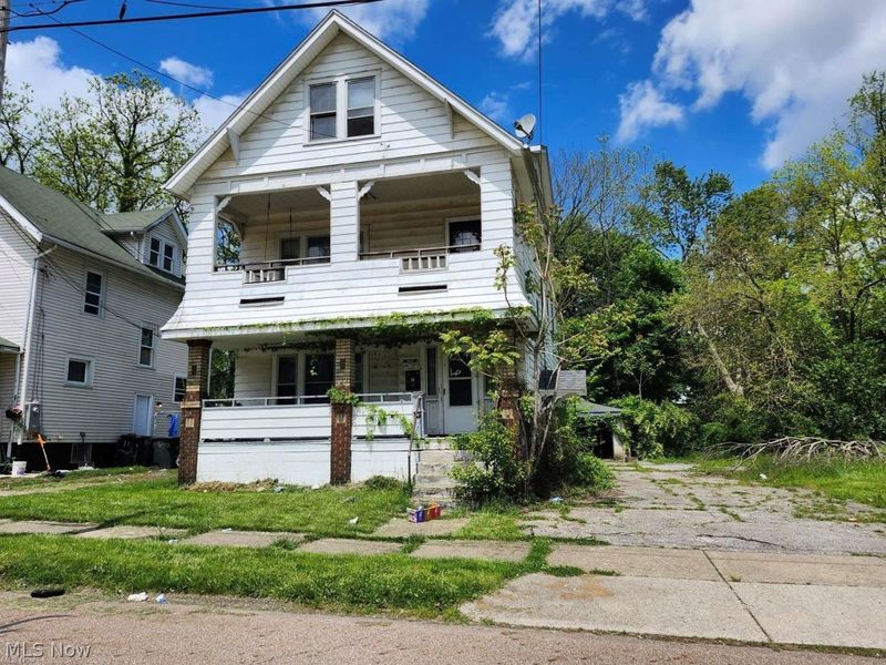 667 Dorothy Avenue, Akron, OH 44307 Photo 2