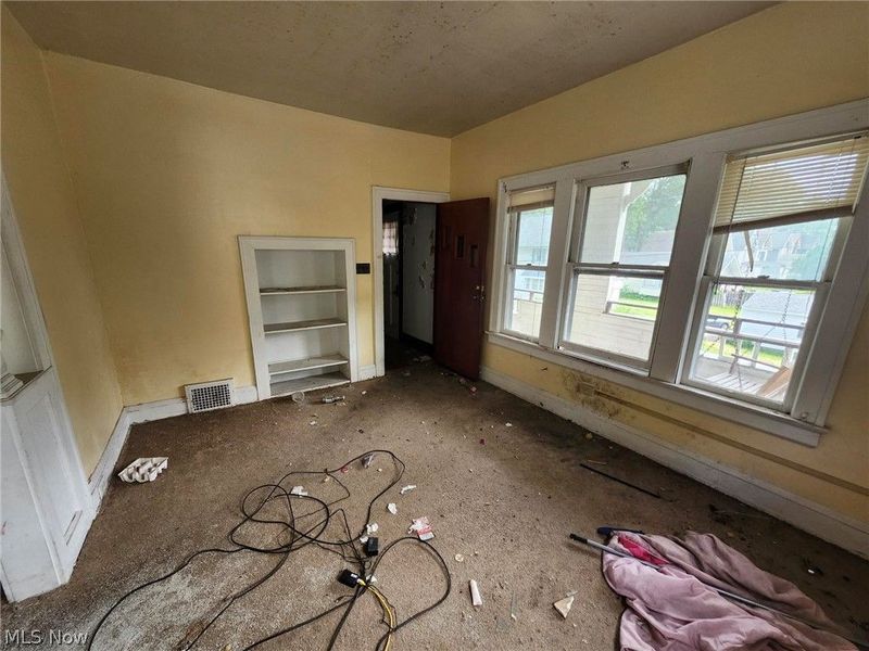 667 Dorothy Avenue, Akron, OH 44307 Photo 7
