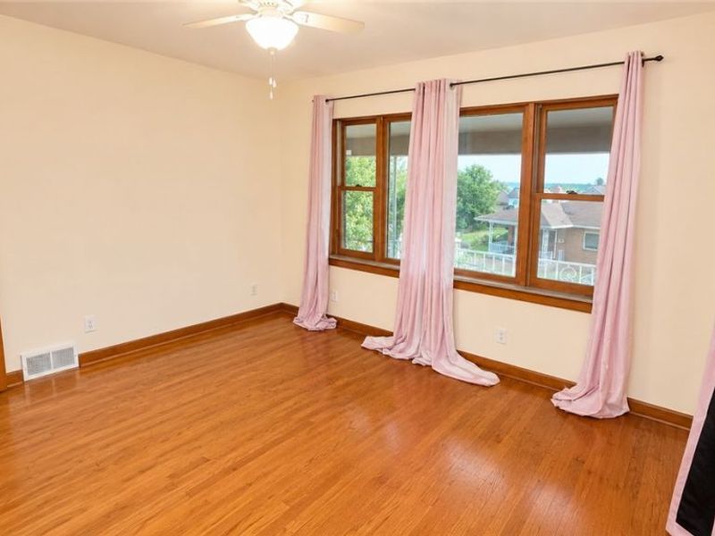 427 Logan Avenue , Mingo Junction, OH 43938 Photo 13