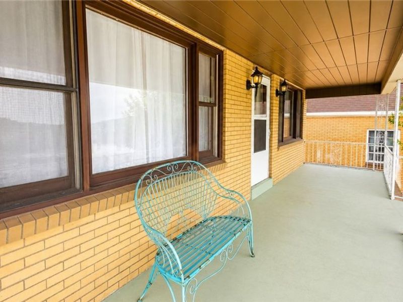 427 Logan Avenue , Mingo Junction, OH 43938 Photo 5