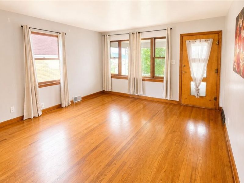 427 Logan Avenue , Mingo Junction, OH 43938 Photo 8