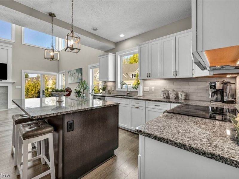 606 Monteforte Court , Unit 43, Avon Lake, OH 44012 Photo 10