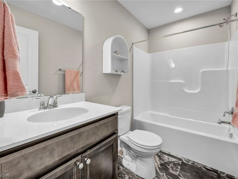 606 Monteforte Court , Unit 43, Avon Lake, OH 44012 Photo 33