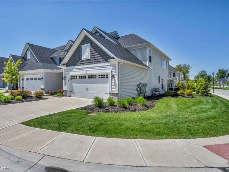 606 Monteforte Court , Unit 43, Avon Lake, OH 44012 Photo 41