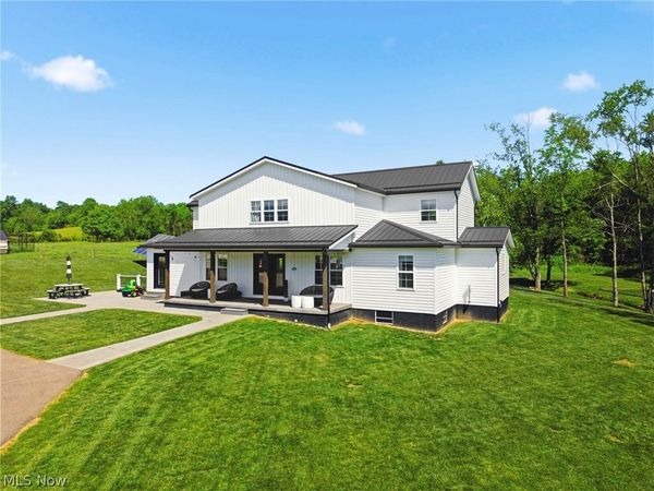 62417 Salem Road , Salesville, OH 43778