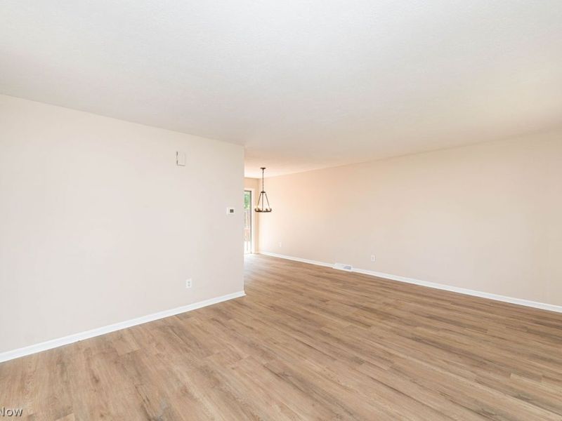 33072 Edward Avenue , Eastlake, OH 44095 Photo 2