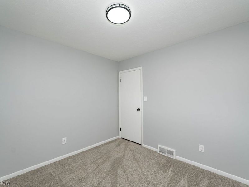 33072 Edward Avenue , Eastlake, OH 44095 Photo 20