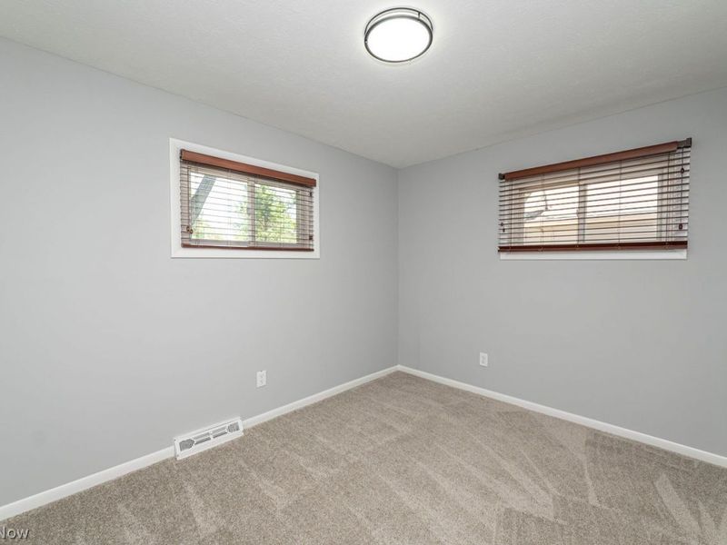 33072 Edward Avenue , Eastlake, OH 44095 Photo 23