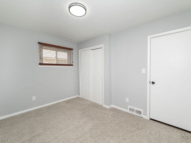 33072 Edward Avenue , Eastlake, OH 44095 Photo 24