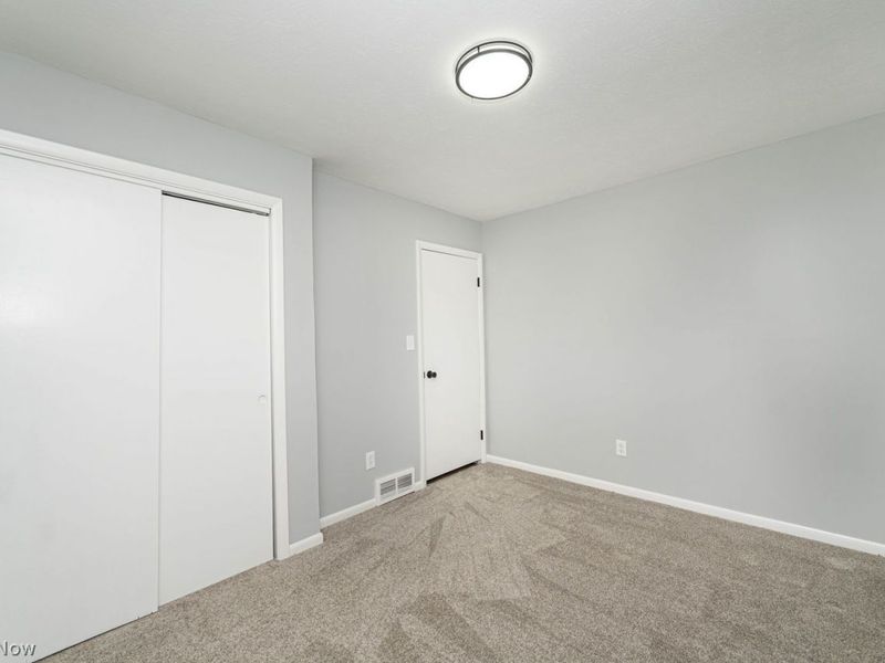 33072 Edward Avenue , Eastlake, OH 44095 Photo 25