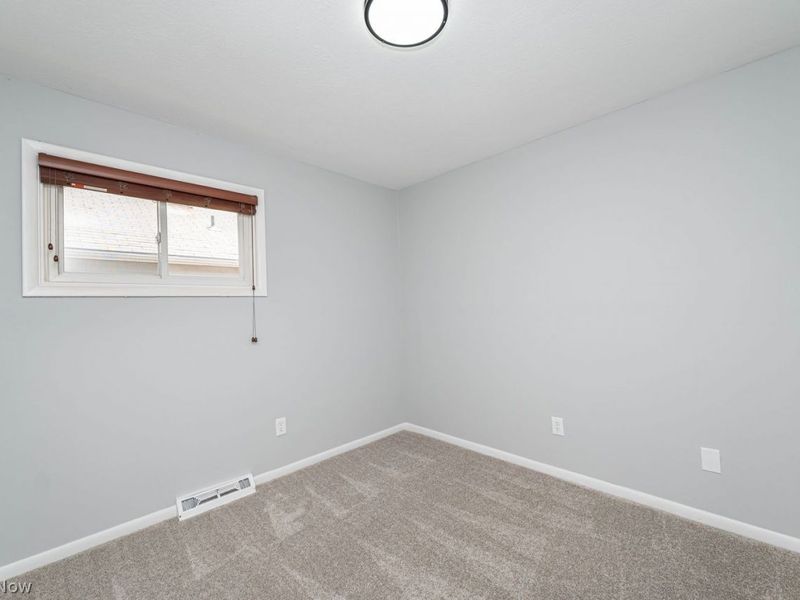 33072 Edward Avenue , Eastlake, OH 44095 Photo 26