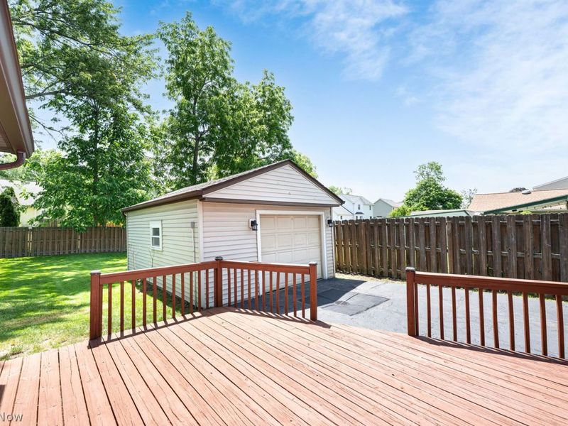 33072 Edward Avenue , Eastlake, OH 44095 Photo 30