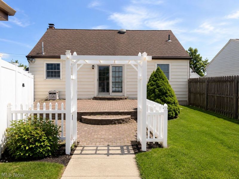 921 Garfield Street , Struthers, OH 44471 Photo 19