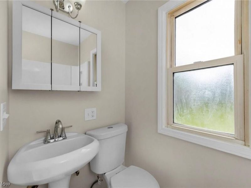 221 Inwood Boulevard , Avon Lake, OH 44012 Photo 15