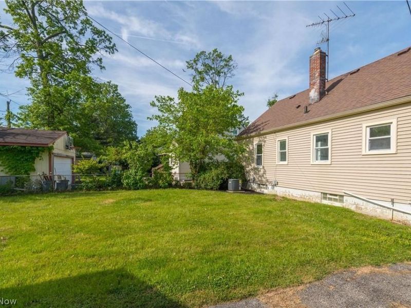 221 Inwood Boulevard , Avon Lake, OH 44012 Photo 47