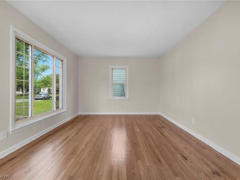 221 Inwood Boulevard , Avon Lake, OH 44012 Photo 7