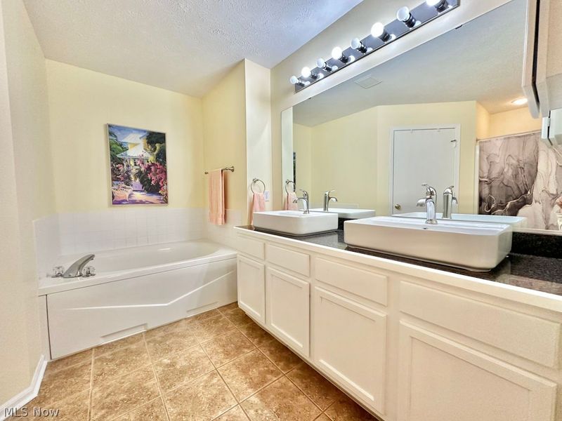 7300 Forest Cove Lane , Unit 26B, Northfield, OH 44067 Photo 14